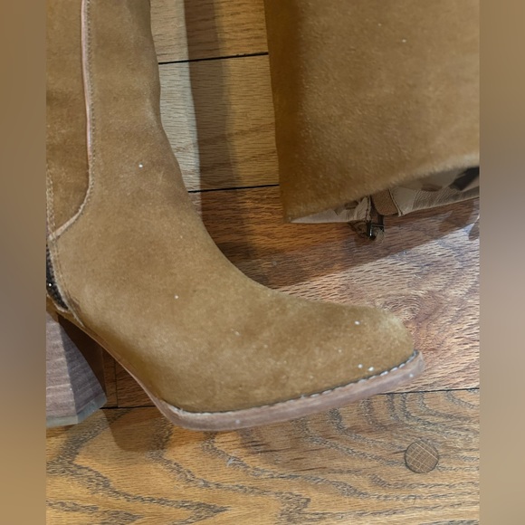 Bill Blass Kneehigh Boot - Buckhorn Size 6.5 - Picture 8 of 11